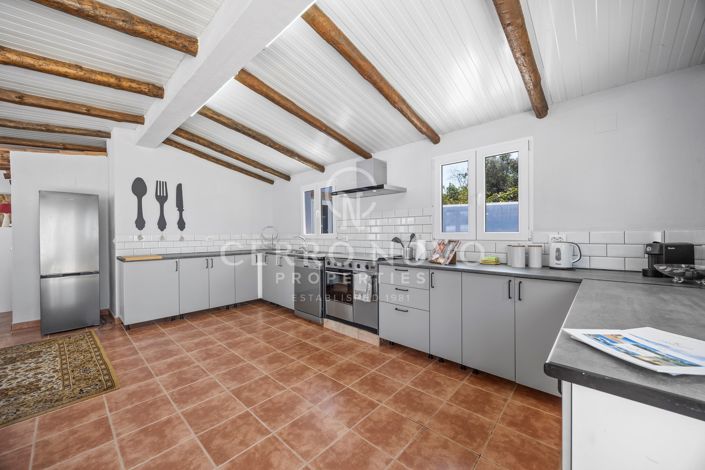 Image No.10-4 Bed Villa for sale