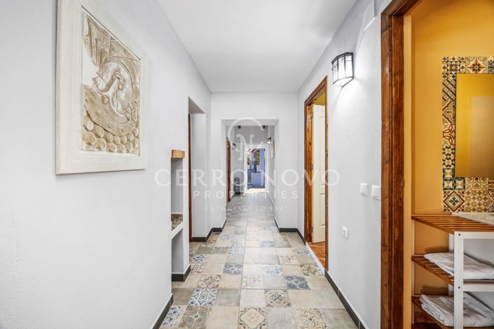 Image No.9-4 Bed Villa for sale