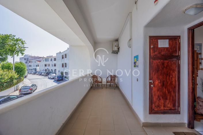 Image No.24-1 Bed Apartment for sale