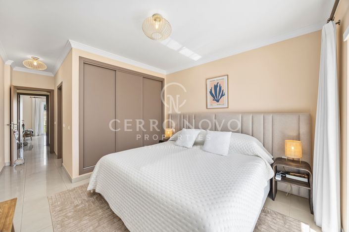 Image No.25-3 Bed Apartment for sale