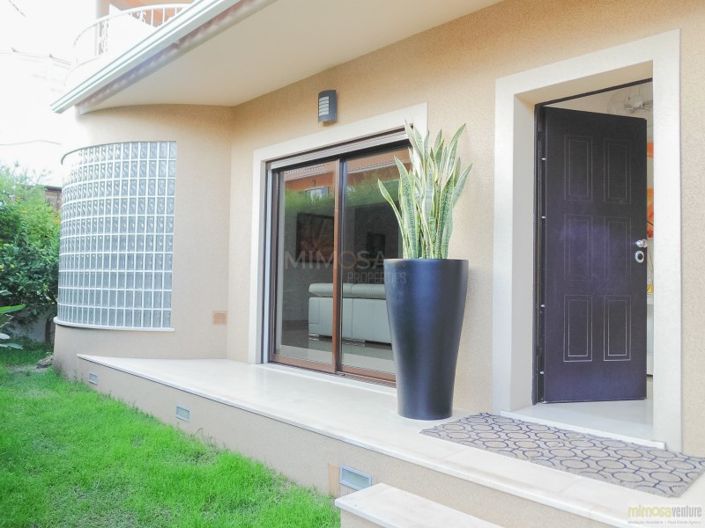 Image No.11-4 Bed House for sale