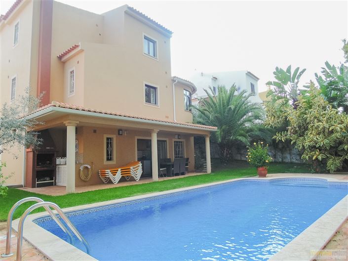 Image No.18-Maison de 4 chambres à vendre à Lagos