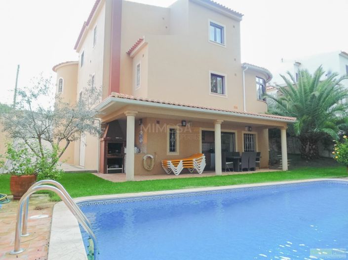 Image No.9-4 Bed House for sale