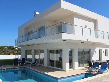 1 - Lagos, House