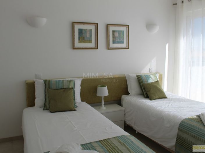 Image No.7-4 Bed House for sale
