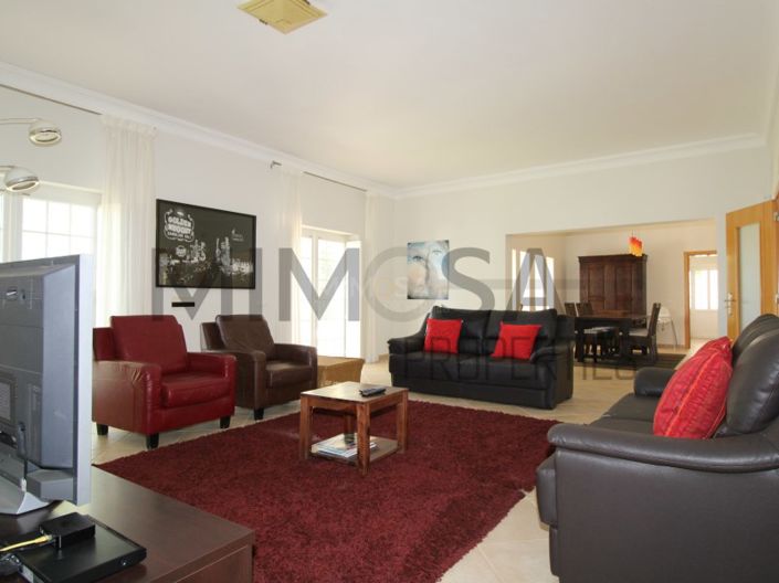 Image No.13-4 Bed House for sale