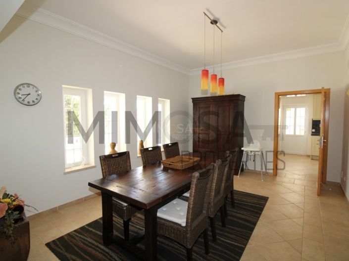 Image No.19-4 Bed House for sale