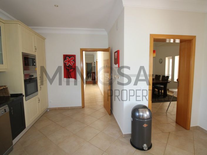 Image No.23-4 Bed House for sale