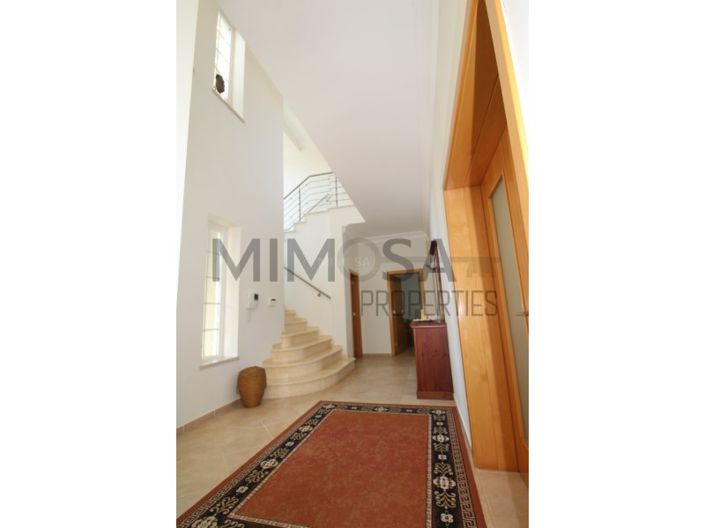 Image No.27-4 Bed House for sale