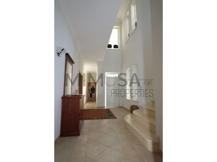 Image No.28-4 Bed House for sale