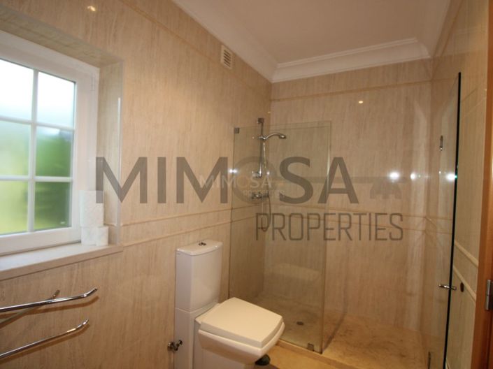 Image No.37-4 Bed House for sale