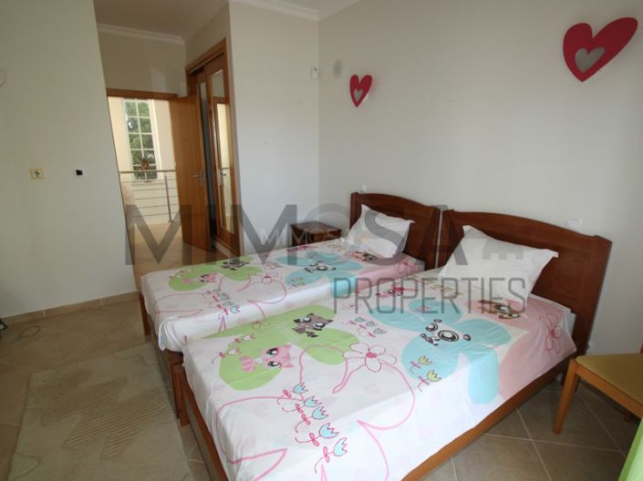 Image No.41-4 Bed House for sale