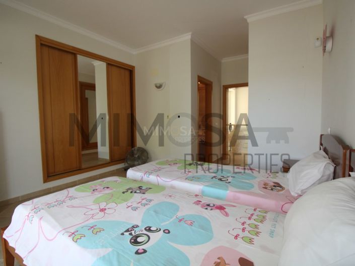 Image No.42-4 Bed House for sale
