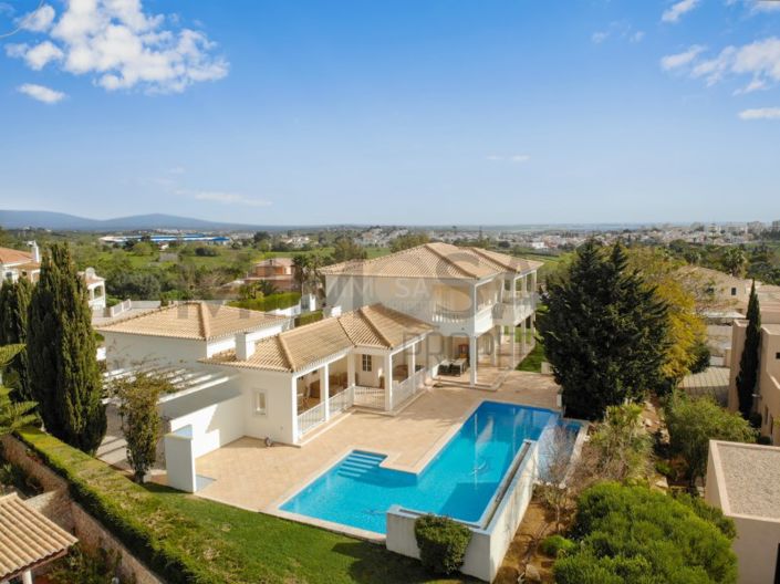 Image No.5-4 Bed House for sale