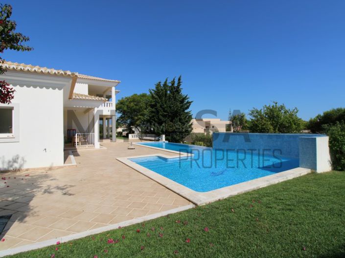 Image No.8-4 Bed House for sale