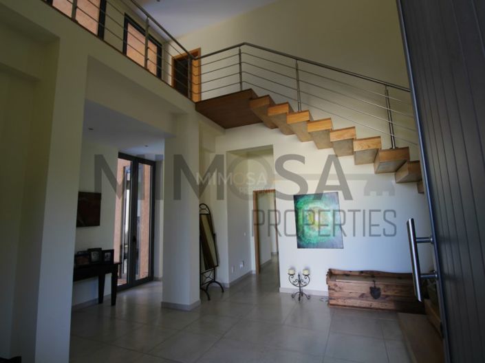 Image No.12-4 Bed House for sale