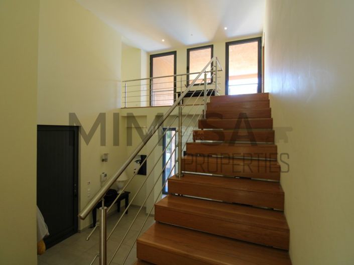 Image No.14-4 Bed House for sale