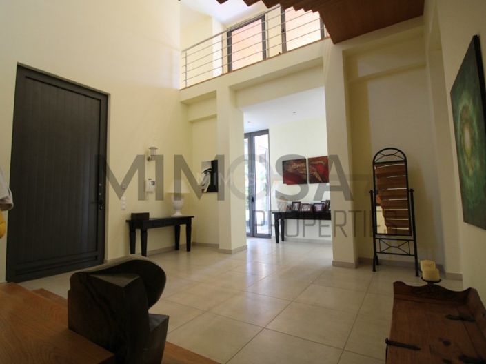 Image No.16-4 Bed House for sale