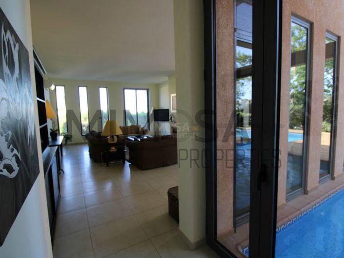 Image No.20-4 Bed House for sale