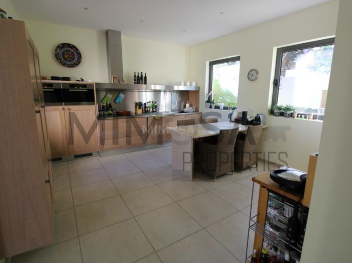 Image No.38-4 Bed House for sale