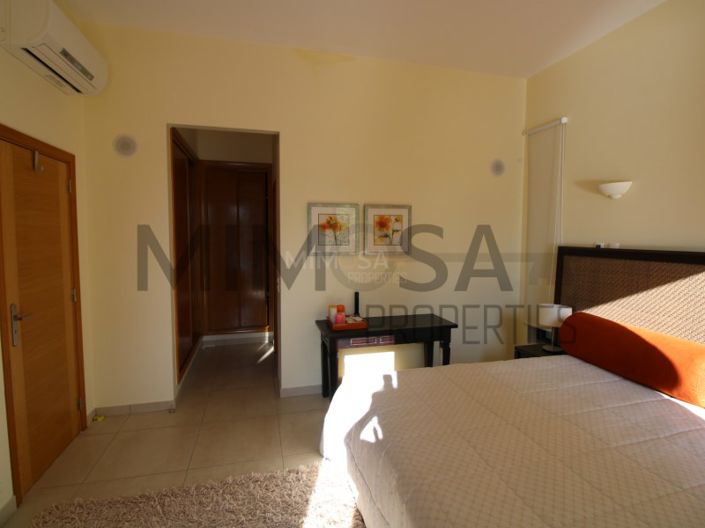 Image No.55-4 Bed House for sale