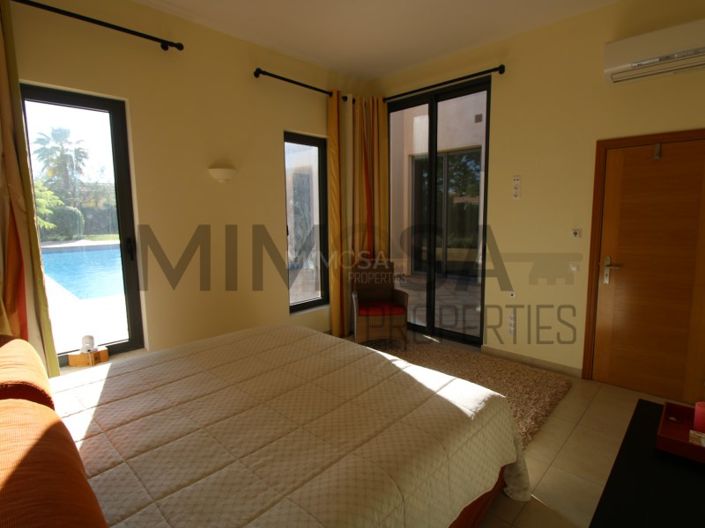Image No.56-4 Bed House for sale