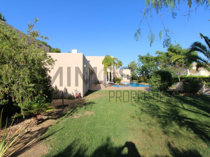 Image No.9-4 Bed House for sale