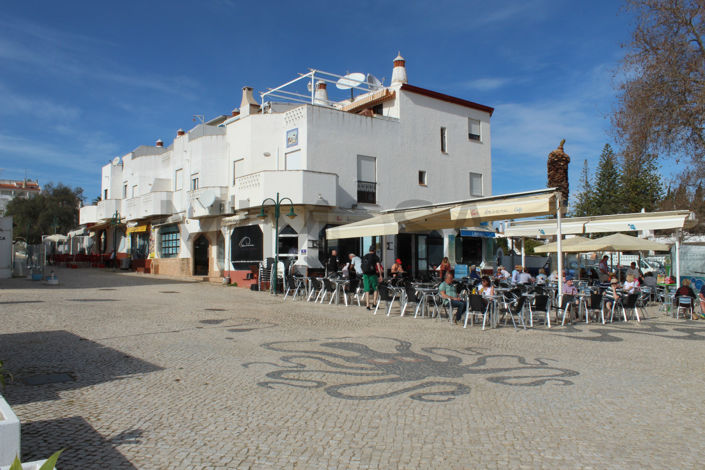 Image No.10-2 Bed Flat for sale