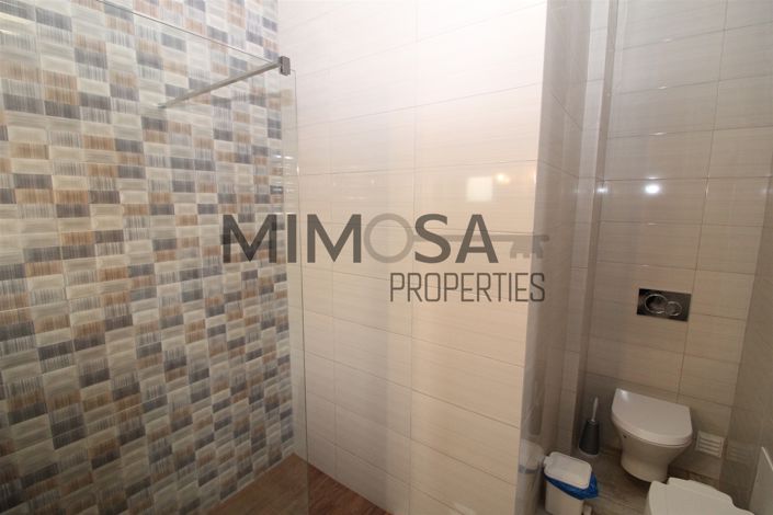 Image No.12-7 Bed House for sale