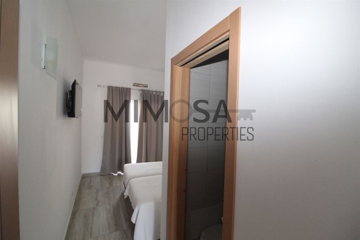 Image No.19-7 Bed House for sale