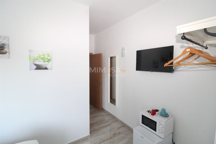 Image No.19-8 Bed House for sale