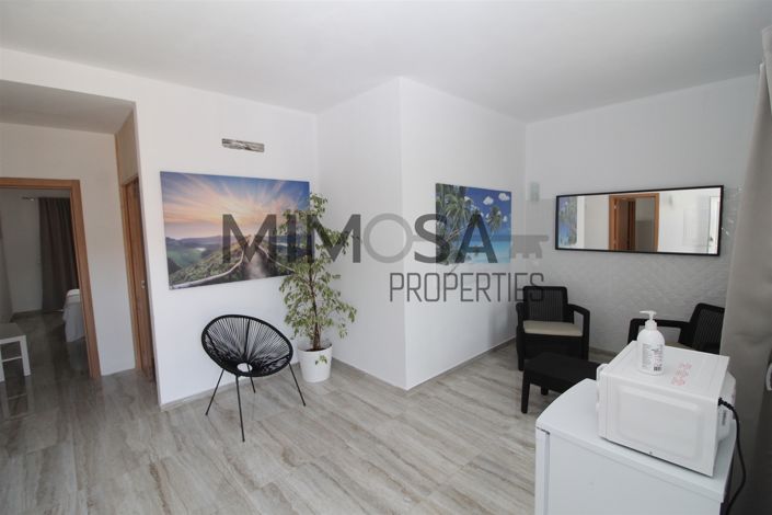 Image No.6-7 Bed House for sale