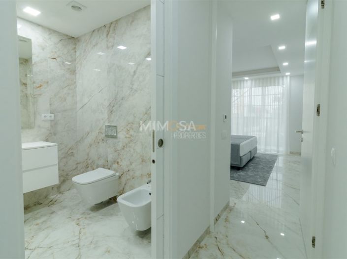 Image No.22-2 Bed Apartment for sale