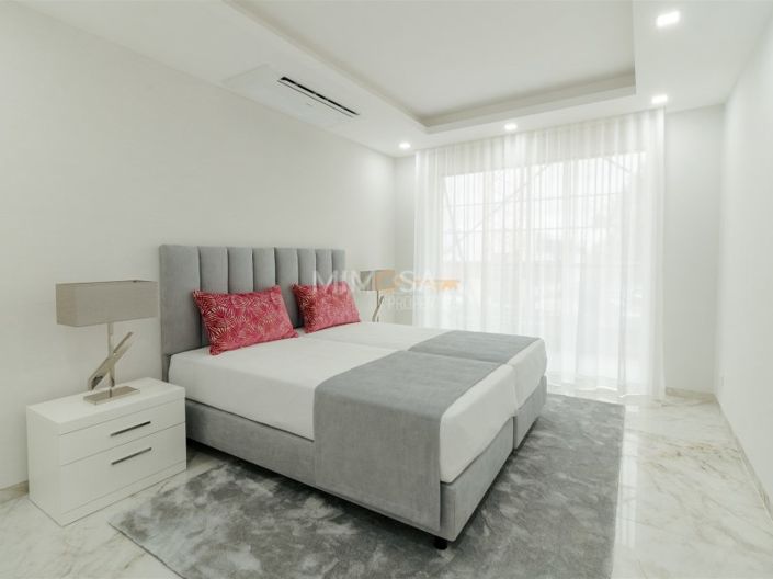Image No.13-3 Bed Apartment for sale