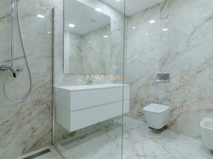 Image No.23-3 Bed Apartment for sale