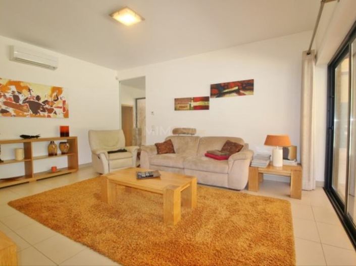 Image No.10-5 Bed House for sale
