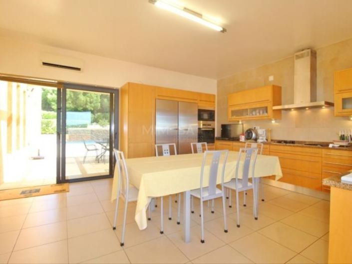 Image No.11-5 Bed House for sale
