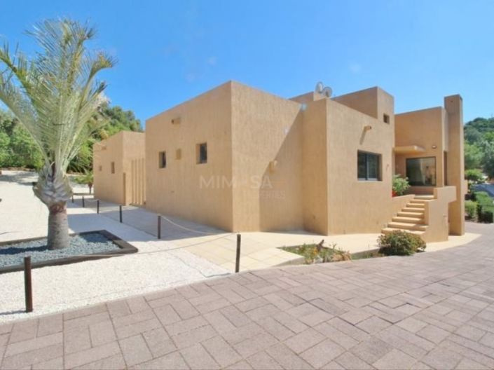 Image No.2-5 Bed House for sale