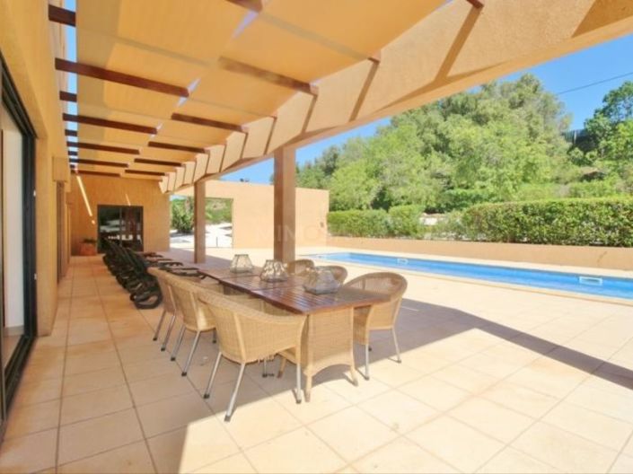 Image No.4-5 Bed House for sale