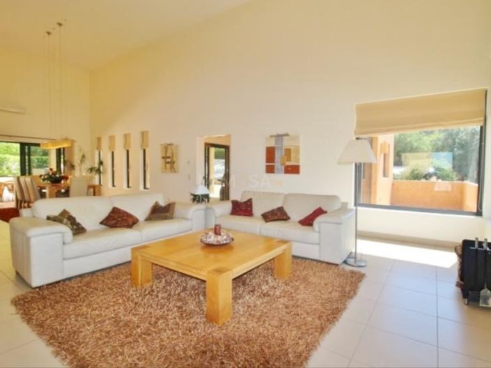 Image No.7-5 Bed House for sale