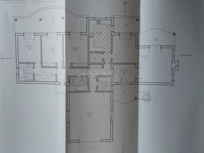 Image No.24-3 Bed House for sale