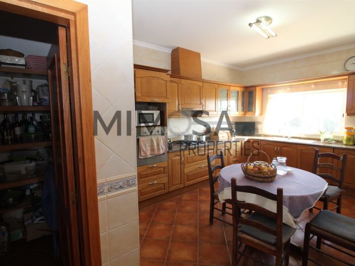 Image No.8-3 Bed House for sale