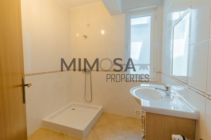 Image No.22-Maison de 6 chambres à vendre à Lagos