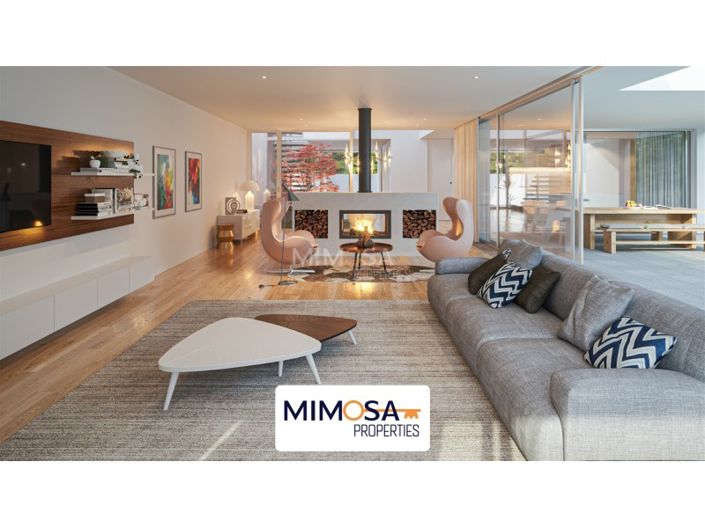Image No.8-4 Bed House for sale
