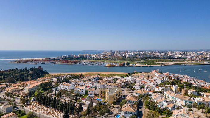 Image No.12-3 Bed House for sale