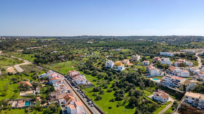 Image No.14-3 Bed House for sale