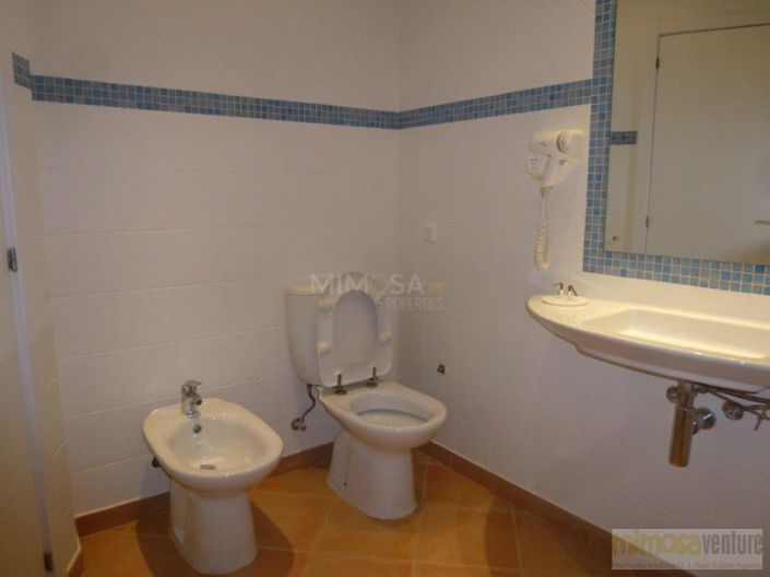 Image No.18-1 Bed House for sale