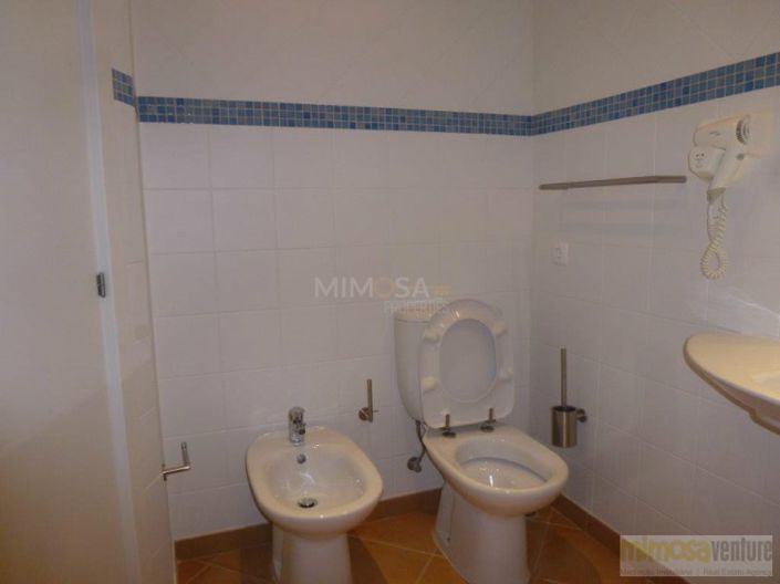 Image No.20-1 Bed House for sale