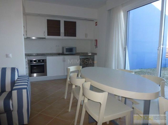 Image No.8-1 Bed House for sale