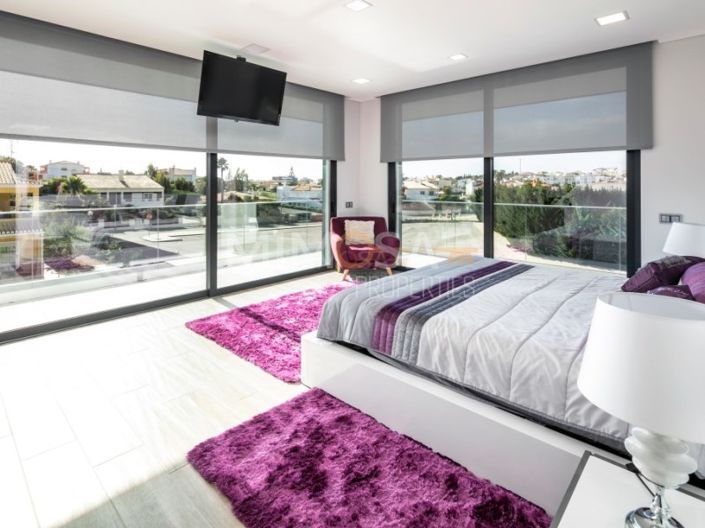Image No.14-3 Bed House for sale